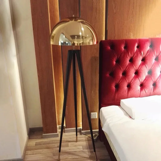 Lampadaire moderne à tête champignon